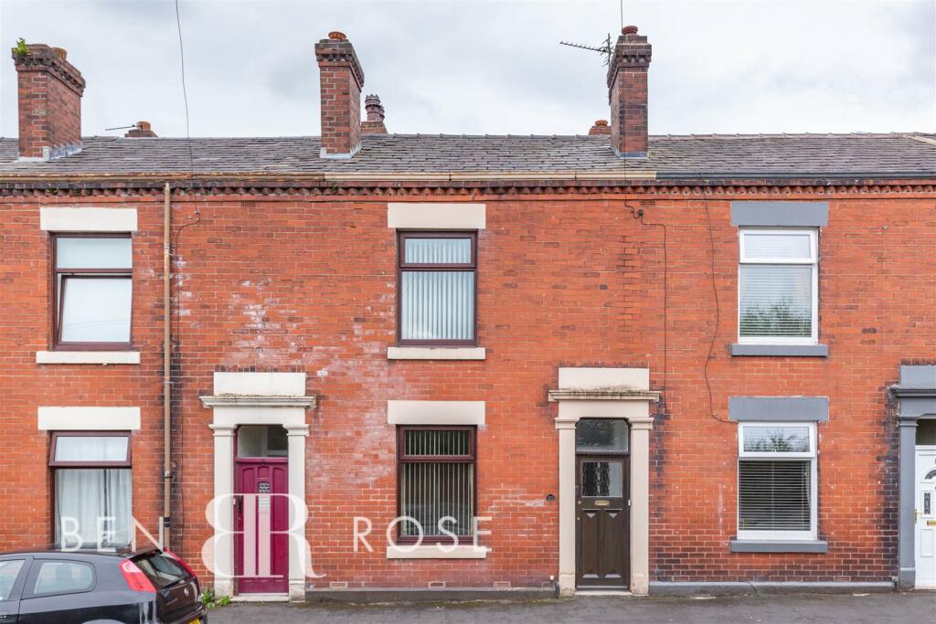 2 bedroom terraced house for sale in Harrison Road, Chorley, PR7