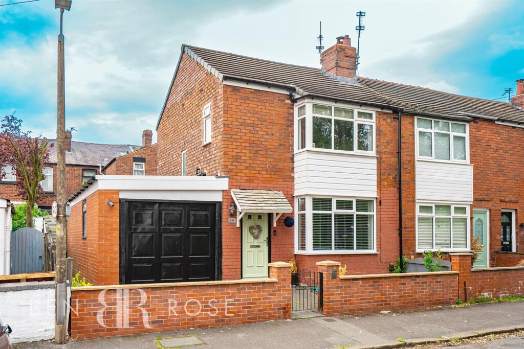 3 bedroom end of terrace house