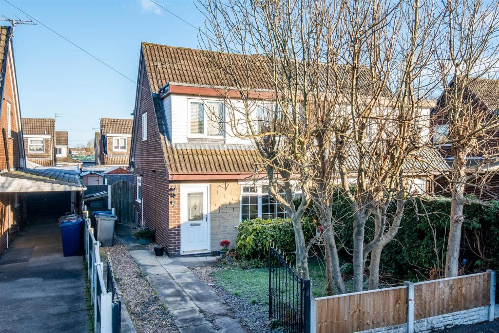 Main image of property: Cherrywood Close, Leyland