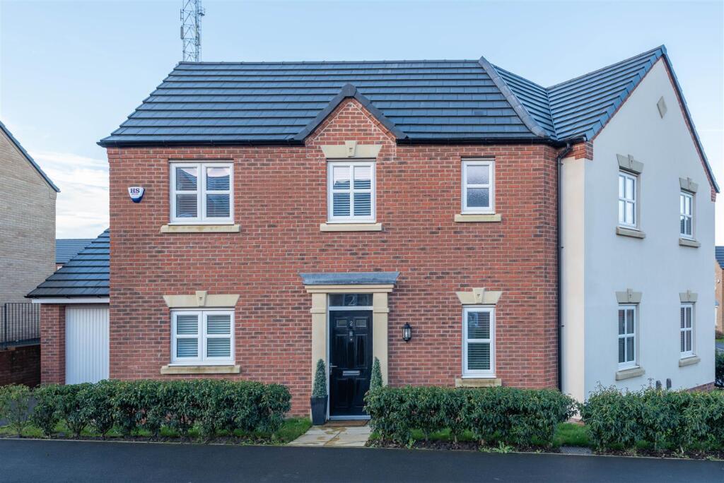 Main image of property: Pear Tree Gardens, Penwortham