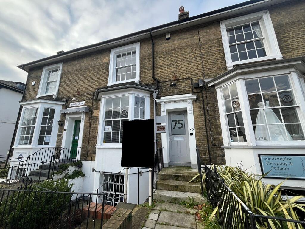 Main image of property: 75 Bedford Place, Southampton, Hampshire, SO15 2DF