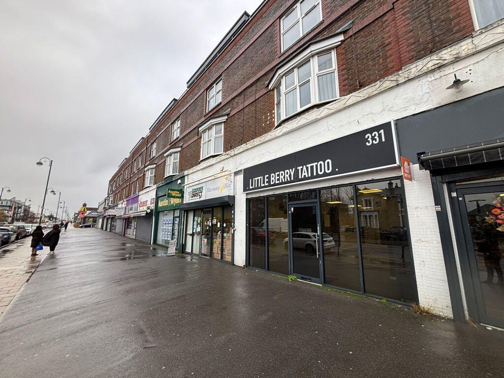 Main image of property: 331 Shirley Road, Southampton, Hampshire, SO15 3JD