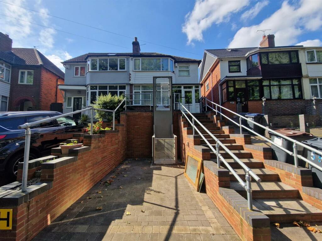 Broughton Crescent, Longbridge