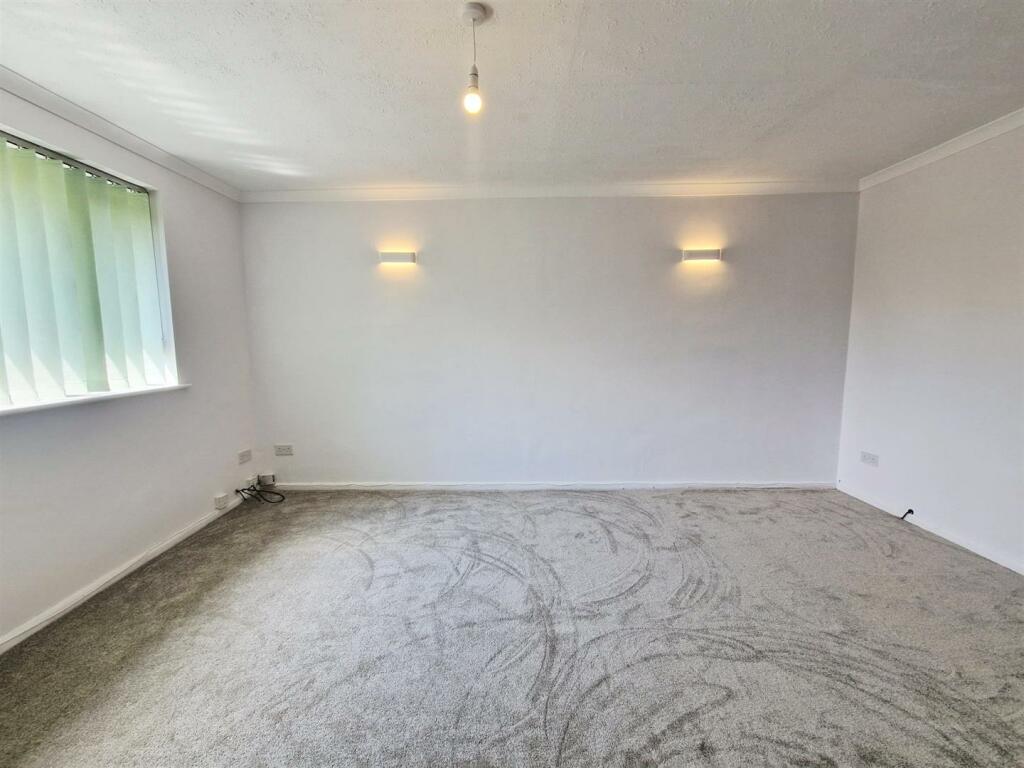 Additional property image - South Road, Northfield, Birmingham, B31