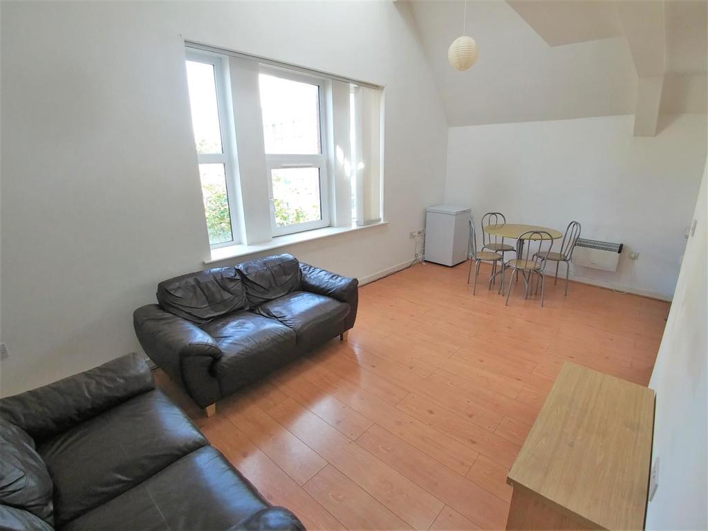 3 bedroom apartment for rent in Riding Street, Liverpool ...