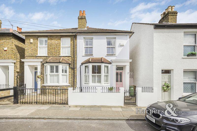 3 bedroom semidetached house for sale in Albert Road, Bexley, DA5