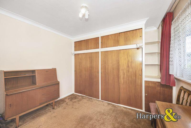 Additional property image - Chestnut Grove, Joydens Wood