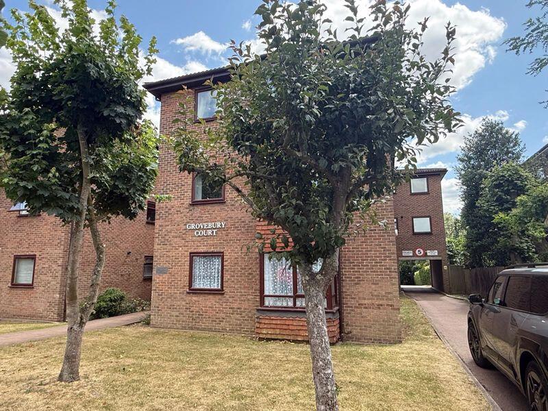 Main image of property: 3 Broomfield Road, Bexleyheath