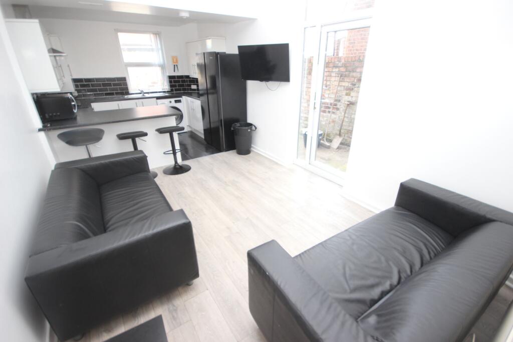 Main image of property: Elmbank Road, L18
