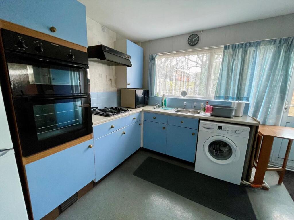 Additional property image - Kites Close, Warwick