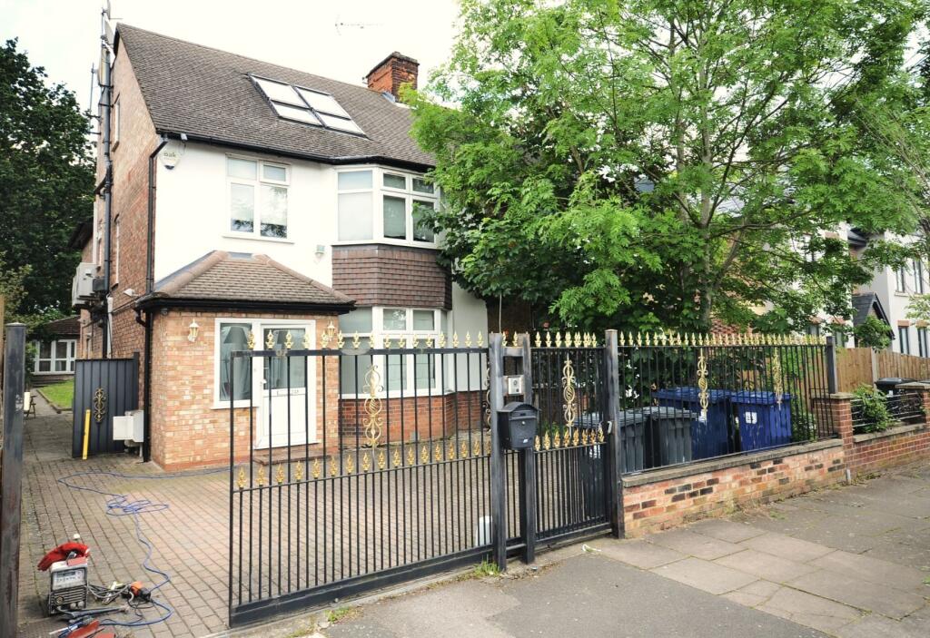 Main image of property: Creswick Road, London, W3 9HG