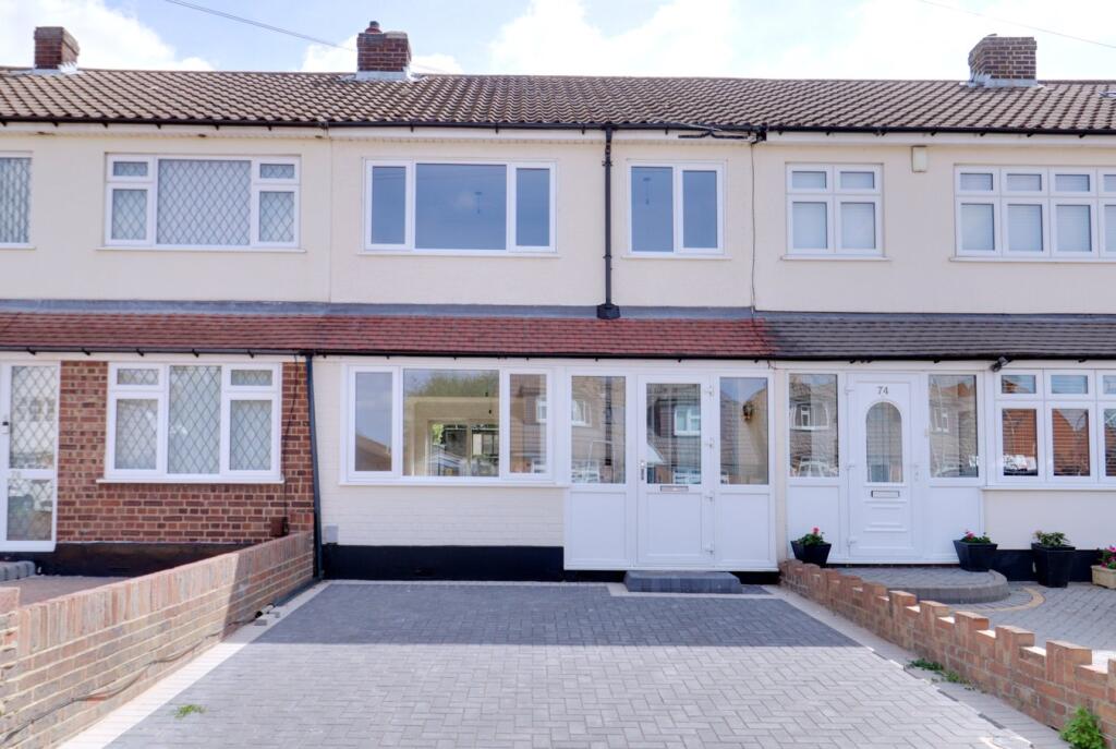 Main image of property: Parsonage Road, Rainham, RM13