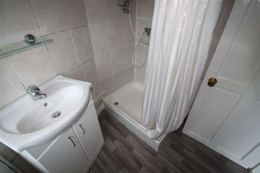 Apartment to rent on (Ground Floor Flat) Grantock Road, Walthamstow E17