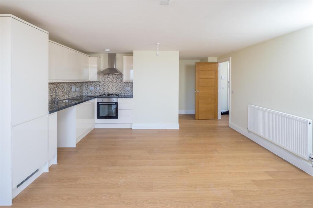 Main image of property: (Pet Friendly) Junction Road, Archway N19