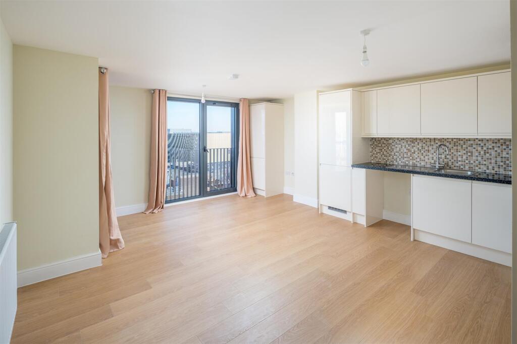 Main image of property: (7th Floor Flat With Balcony) Charter House, High Road Ilford