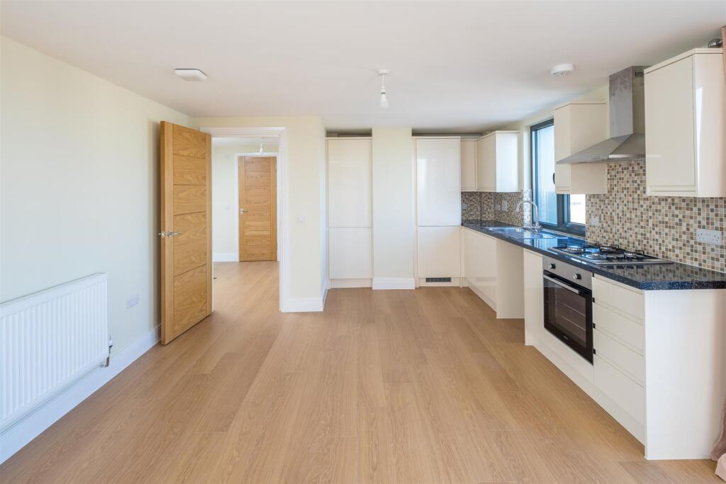 Main image of property: High Road, Ilford