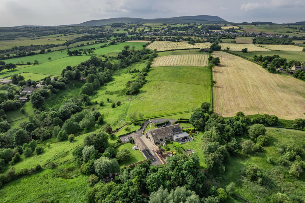 Additional property image - Cuckstool Lane, Fence, BB12