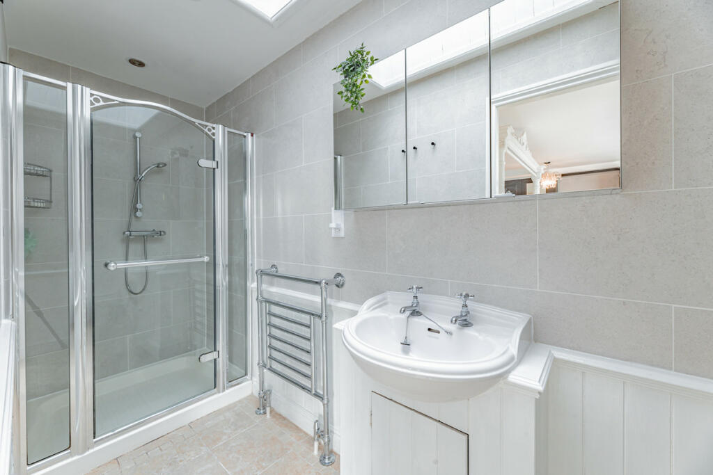 Additional property image - Cuckstool Lane, Fence, BB12