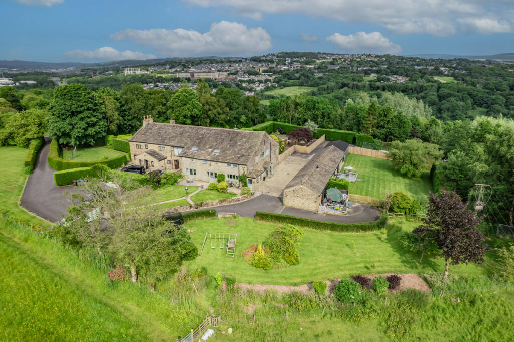 Additional property image - Cuckstool Lane, Fence, BB12