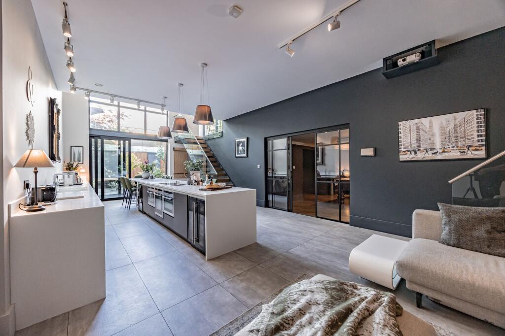 Main image of property: Broadway, Bramhall, SK7