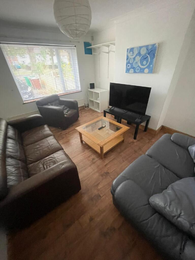 Main image of property: Woodside Road (D), Beeston, Nottingham, Nottinghamshire, NG9