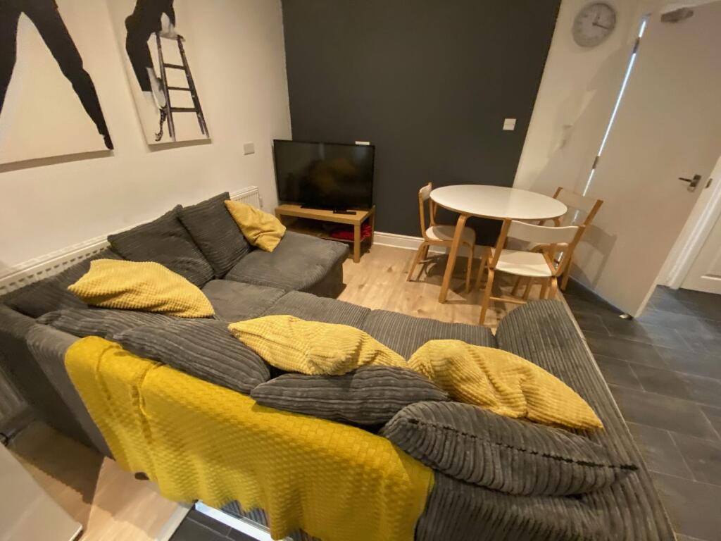 Main image of property: A Peveril Street, Arboretum, Nottingham, Nottinghamshire, NG7
