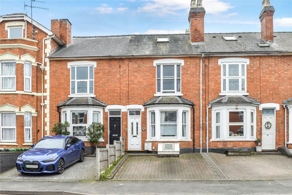 4 bedroom terraced house for sale in Bromyard Road, Worcester, Worcestershire, WR2