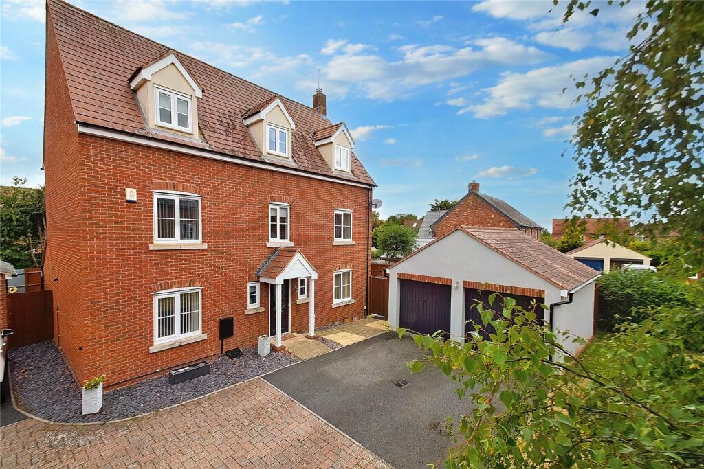 5 bedroom detached house for sale in Sunnyside Close, Kempsey