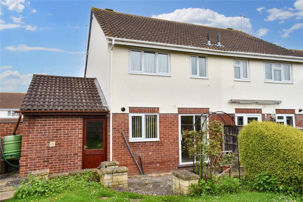 3 bedroom end of terrace house for sale in Sheringham Road, Worcester, Worcestershire, WR5