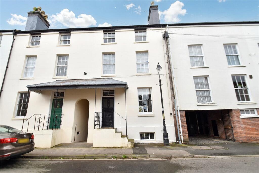 4 bedroom terraced house for sale in Green Hill, London Road, Worcester, Worcestershire, WR5