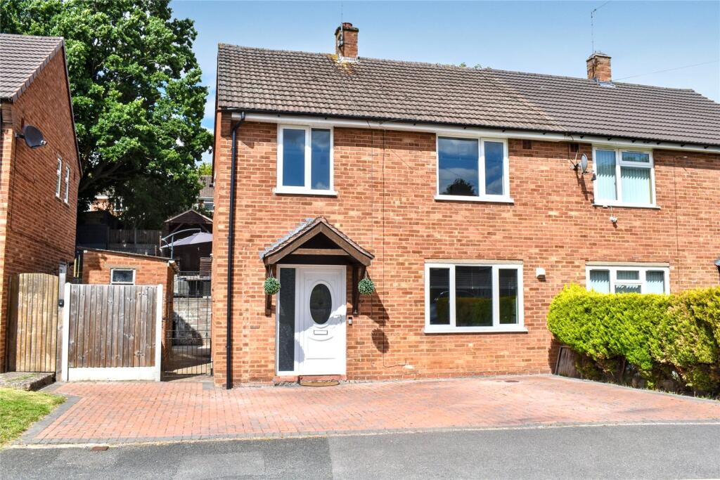 3 bedroom semi-detached house