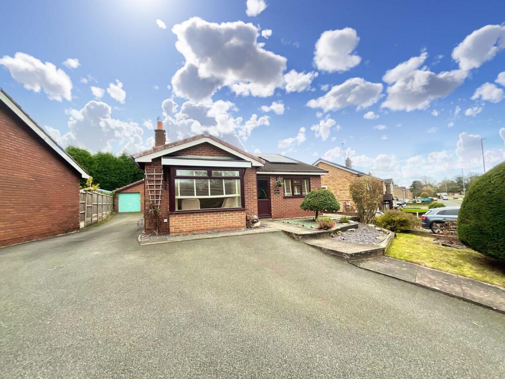 3 bedroom detached bungalow for sale in Stone Road, Trentham, ST4