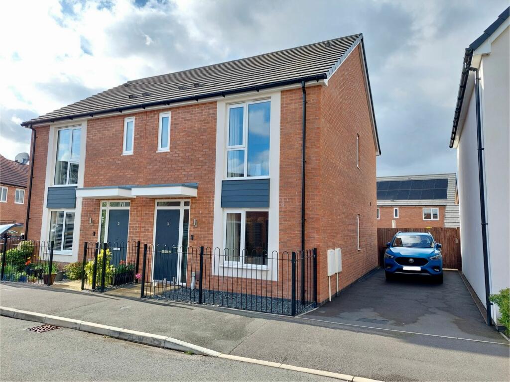 3 bedroom semi-detached house for sale in Charles Crofts Grove, Stoke-On-Trent, ST4