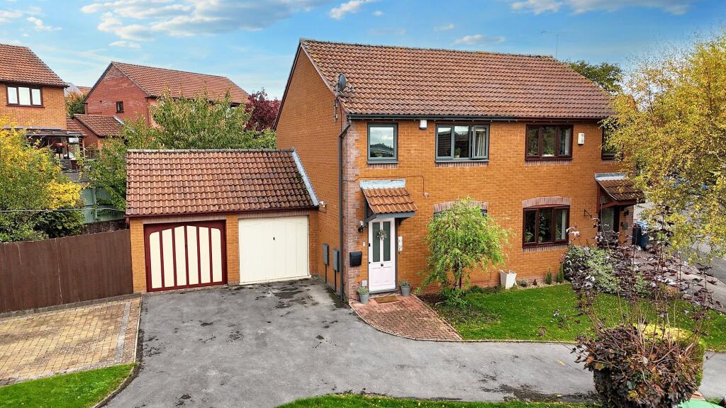 Main image of property: Kingsland Close, Stone, ST15