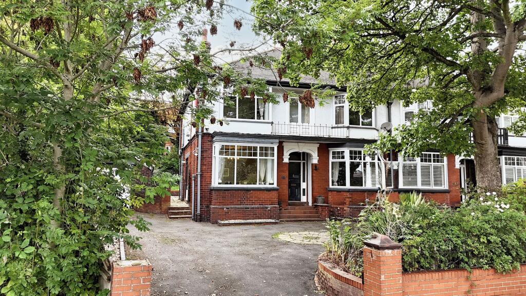 Main image of property: The Avenue, Newcastle, ST5