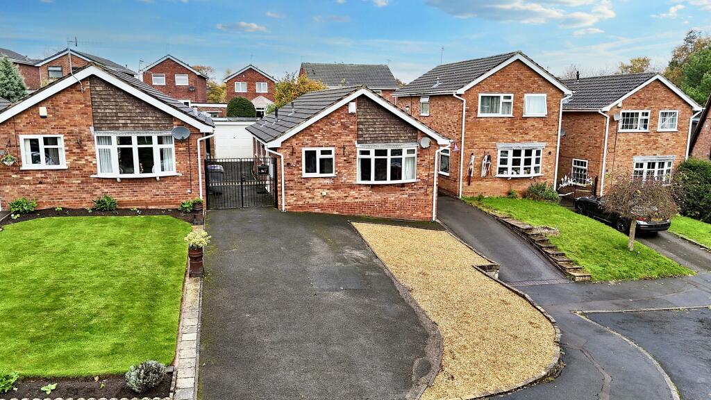 Main image of property: Peacehaven Grove, Stoke-On-Trent, ST4