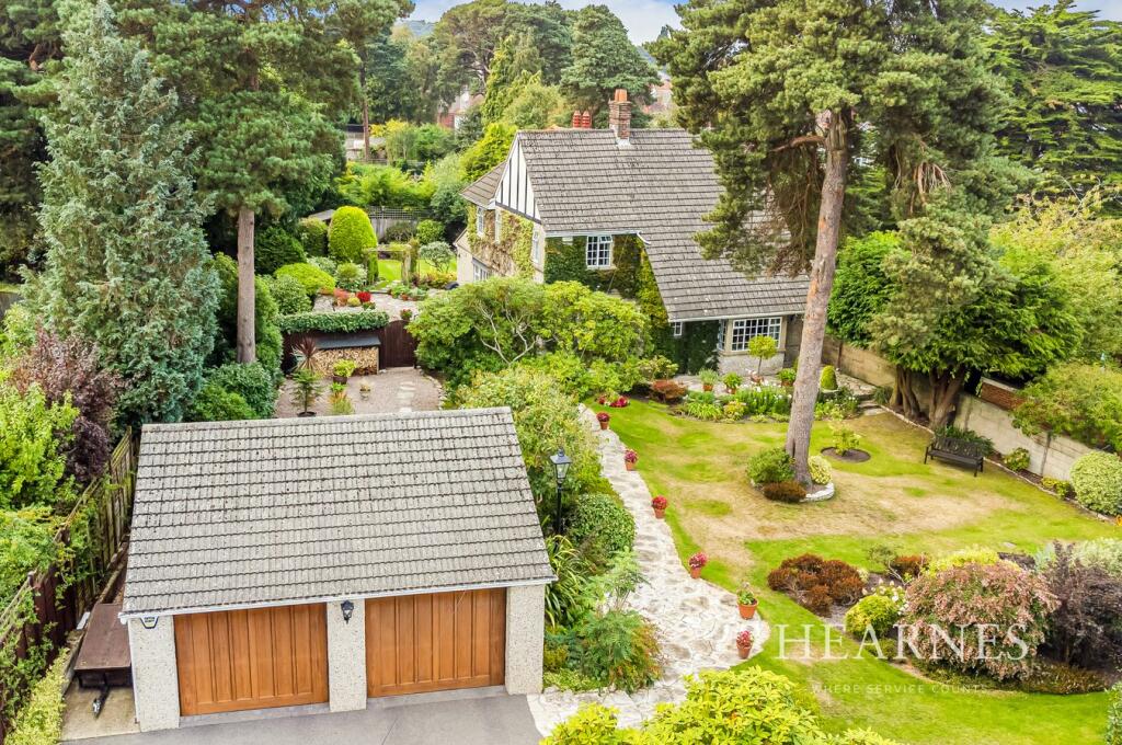 4 bedroom detached house for sale in Berkeley Road, Talbot Woods, Bournemouth, BH3