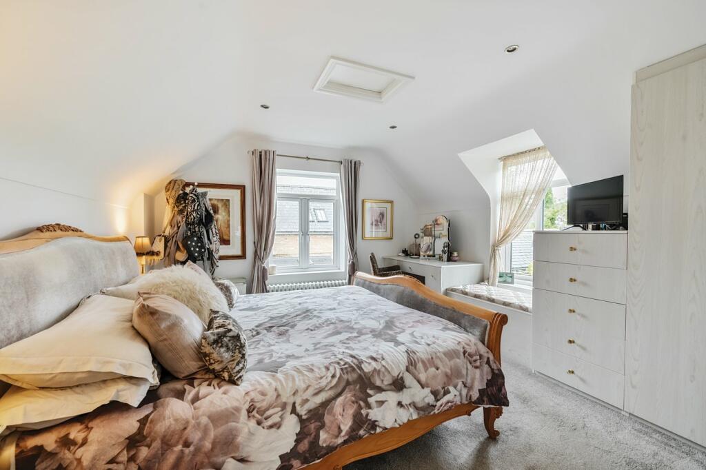 Additional property image - Muscliffe Lane, Muscliff, Bournemouth, BH9