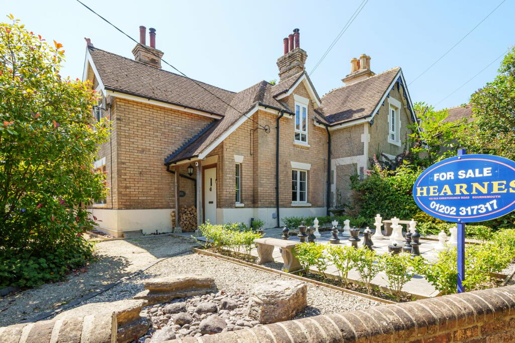 Additional property image - Muscliffe Lane, Muscliff, Bournemouth, BH9