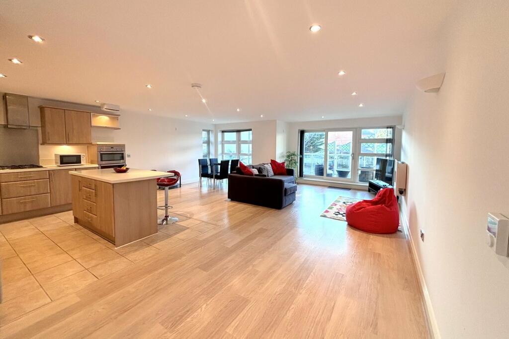 Additional property image - Boscombe Spa Road, Boscombe Spa, Bournemouth, BH5