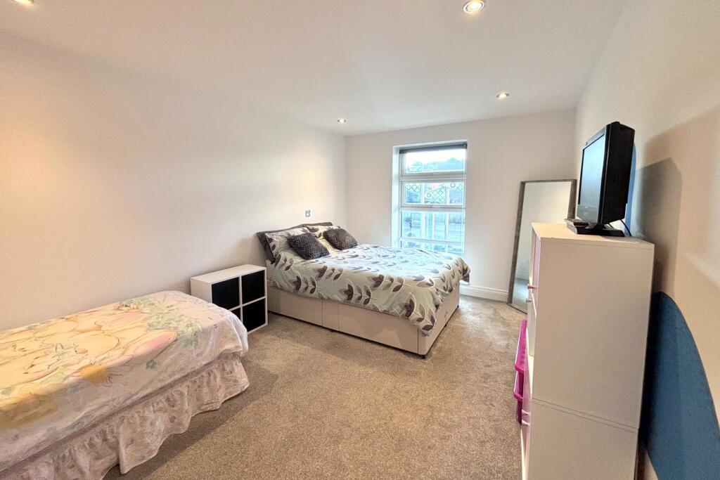 Additional property image - Boscombe Spa Road, Boscombe Spa, Bournemouth, BH5