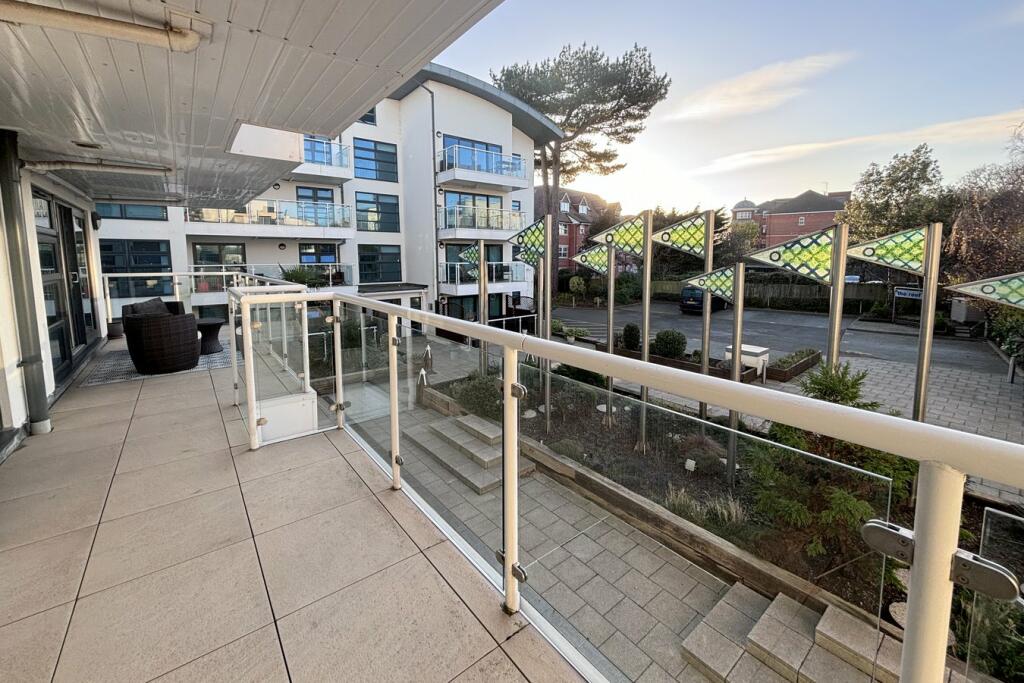 Additional property image - Boscombe Spa Road, Boscombe Spa, Bournemouth, BH5
