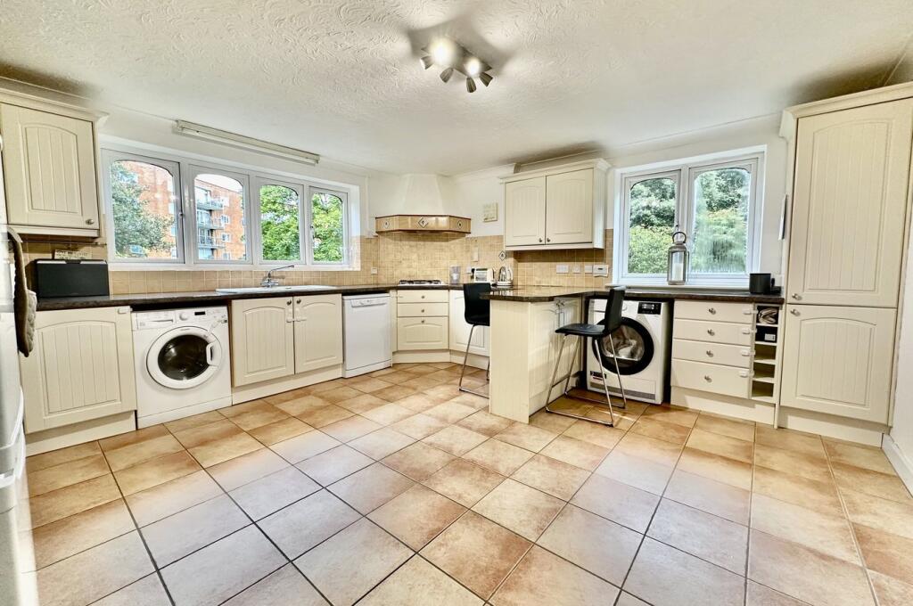Additional property image - West Cliff Road, West Cliff, Bournemouth, BH4