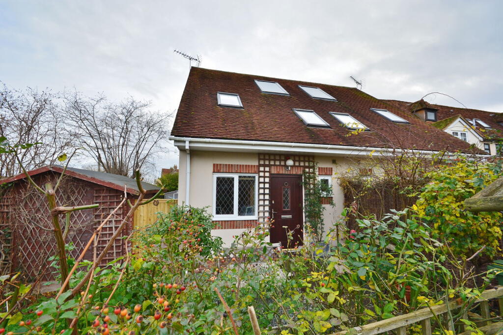 Main image of property: Parkers Hill, Thame