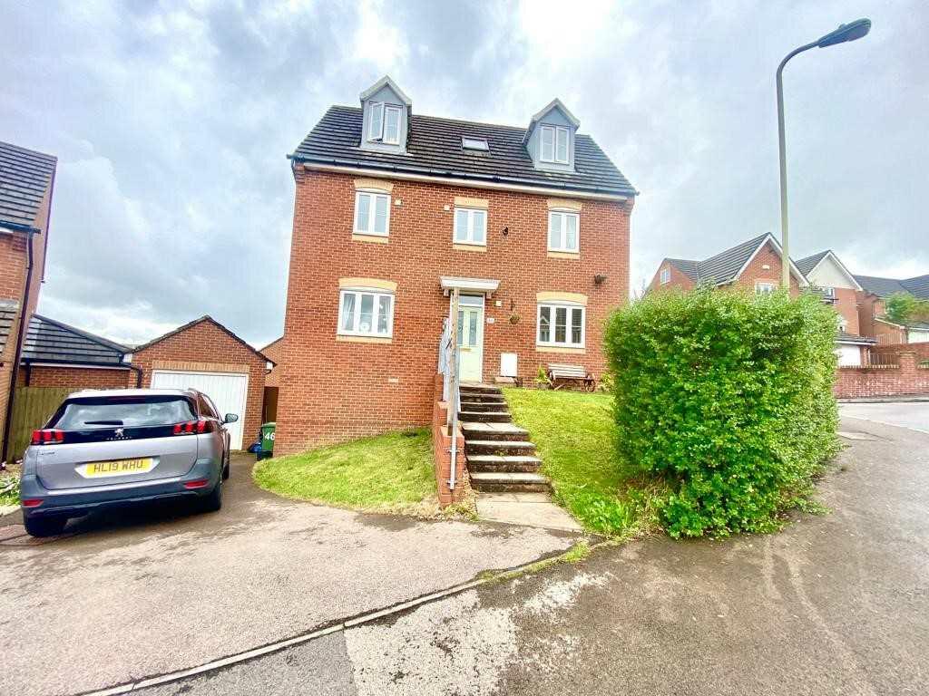 5 bedroom detached house for sale in Cedarwood Drive, Porth, CF39