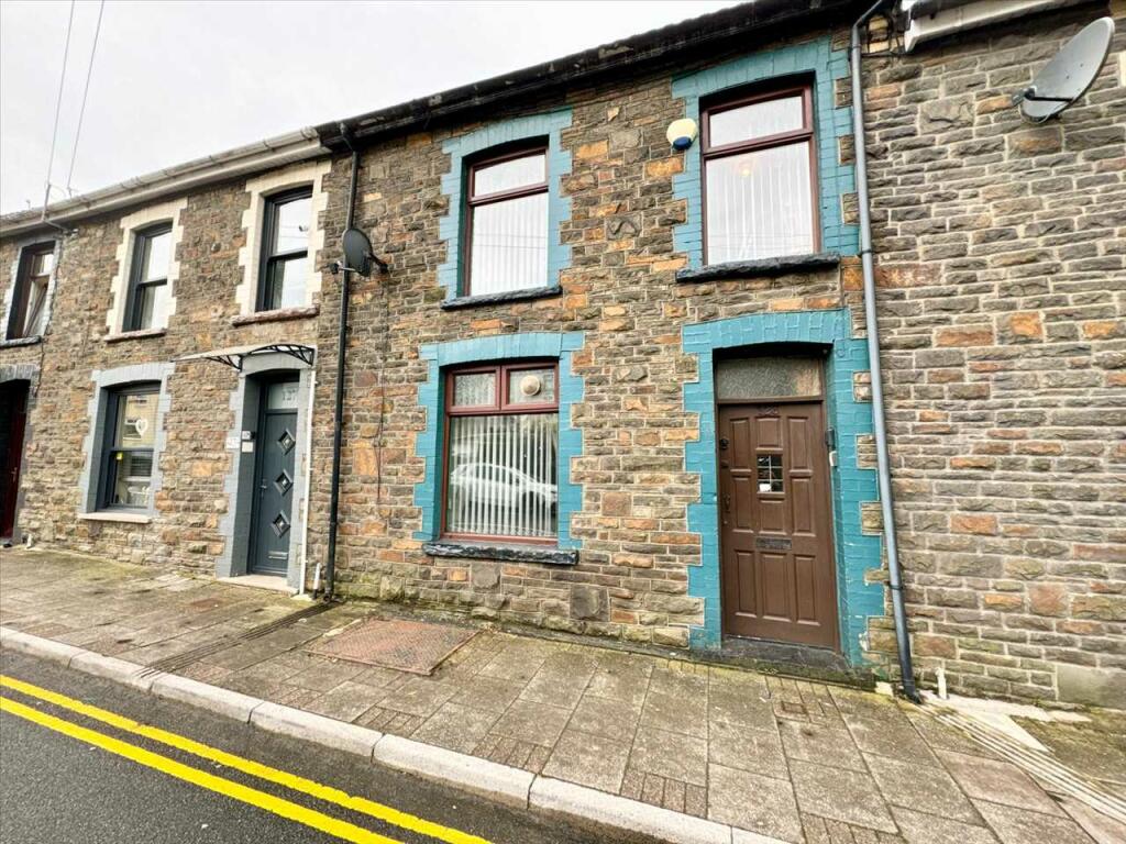 3 bedroom terraced house for sale in Miskin Road, Tonypandy, CF40