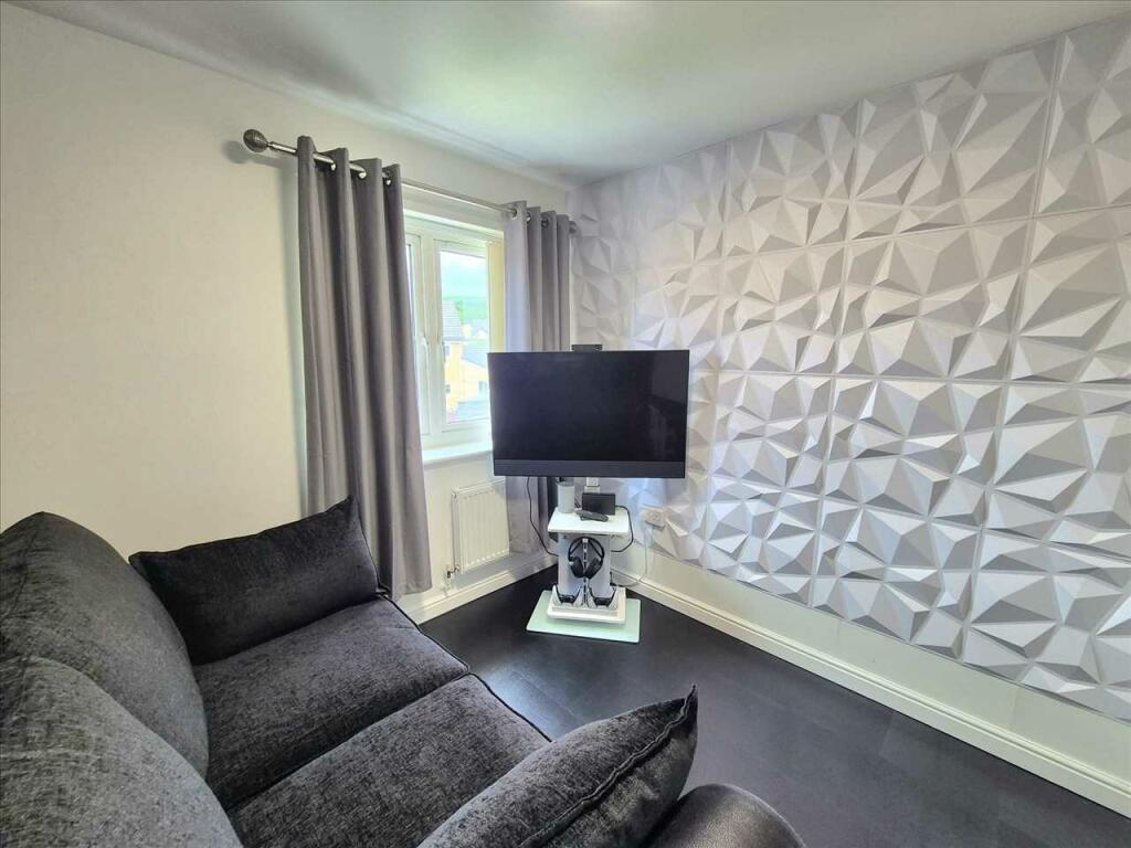 Additional property image - Worcester Court, Porth