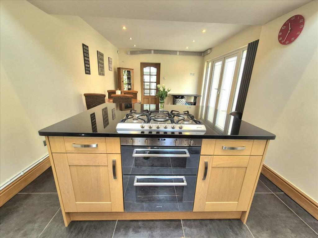 Additional property image - Brithweunydd Road, Tonypandy