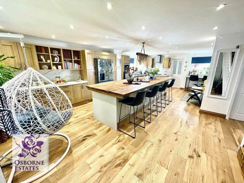 Additional property image - Ty Berllan, Brithwynedd Road, Tonypandy