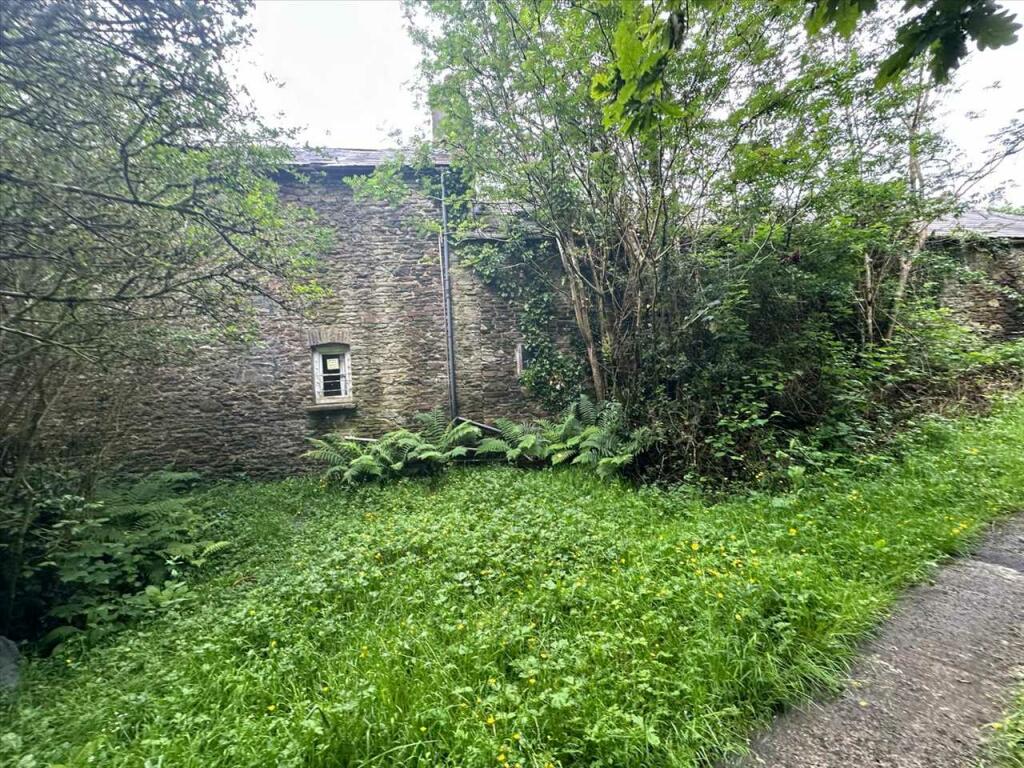 Additional property image - Tyn Y Bryn Farm, Tonyrefail